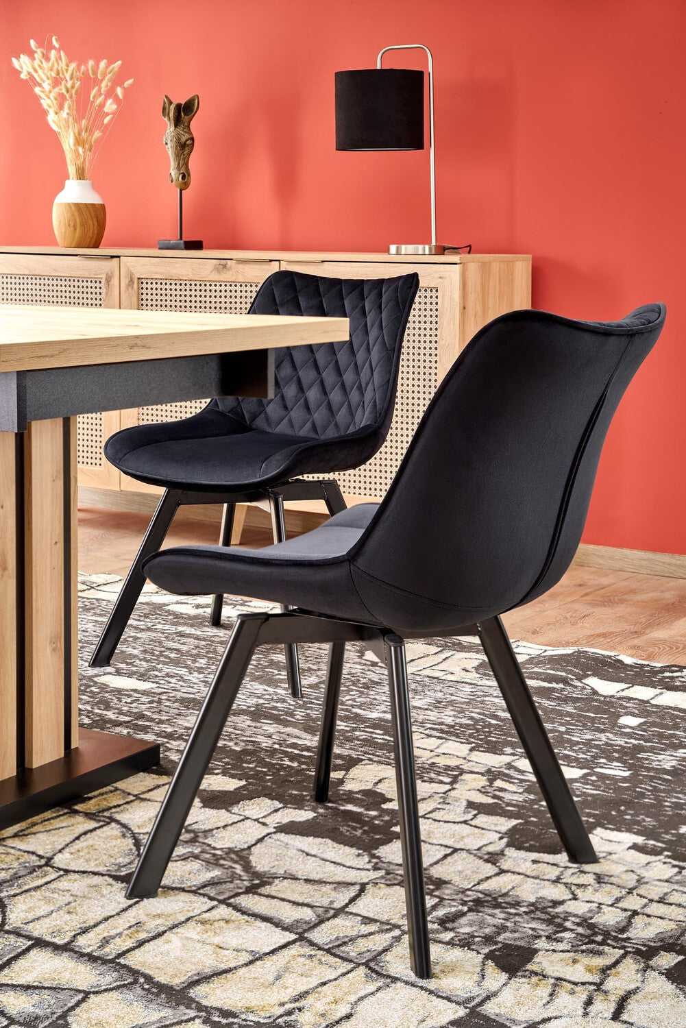 Kėdė K520 V-CH-K/520-KR-CZARNY Spalva: Juoda