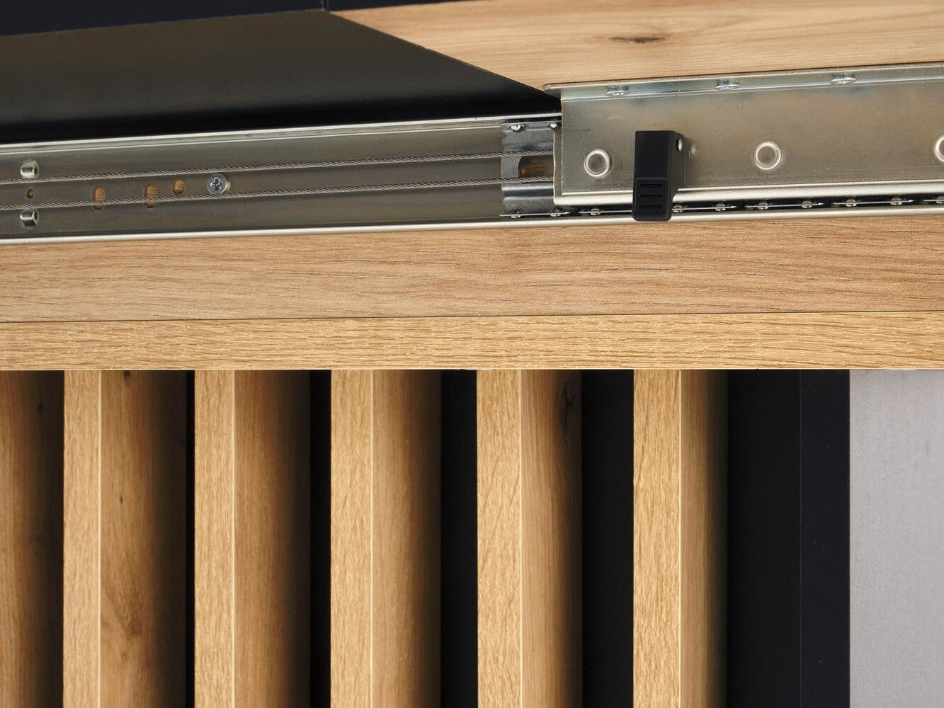 Stalas WILSON extension stalas, top - artisan ąžuolas / juoda, kojos - artisan ąžuolas / juoda V-UA-WILSON-ST