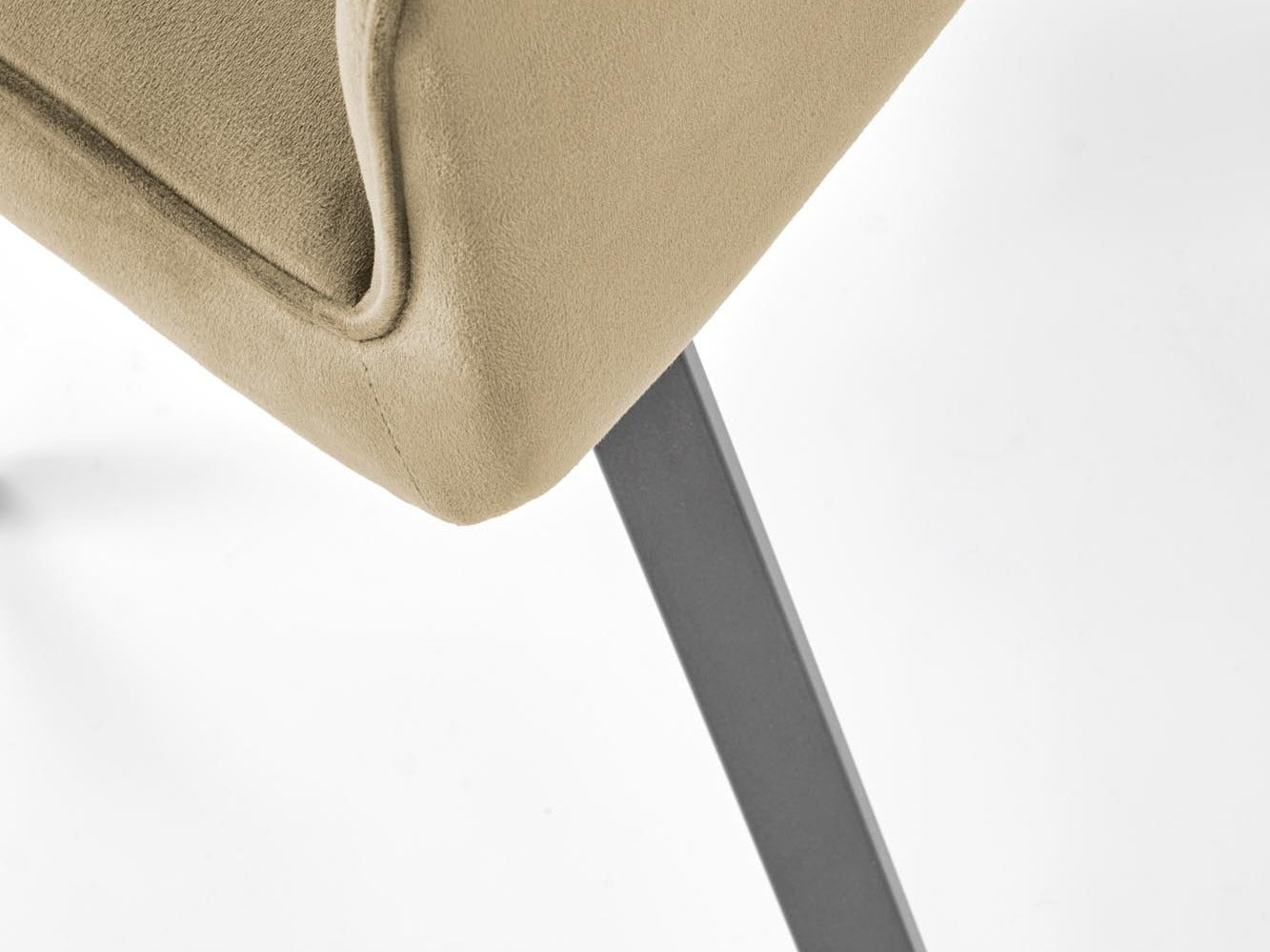 Kėdė K588 swivel kėdė, smėlinė V-CH-K/588-KR-BEŻOWY (Smėlinė)