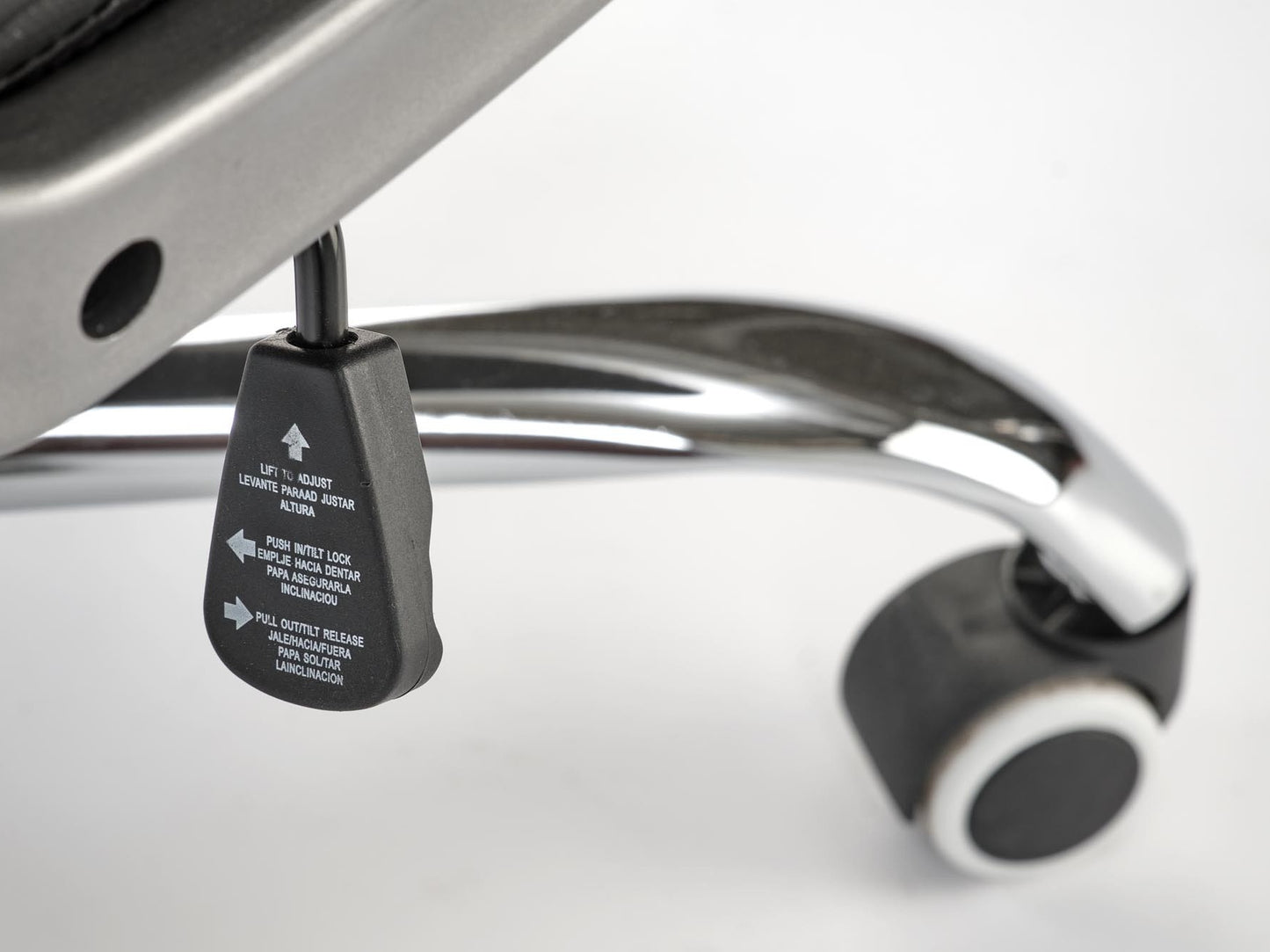 Biuro kėdė HELDER executive o.kėdė: juoda V-CH-HELDER-FOT-CZARNY (Juoda) 4236240